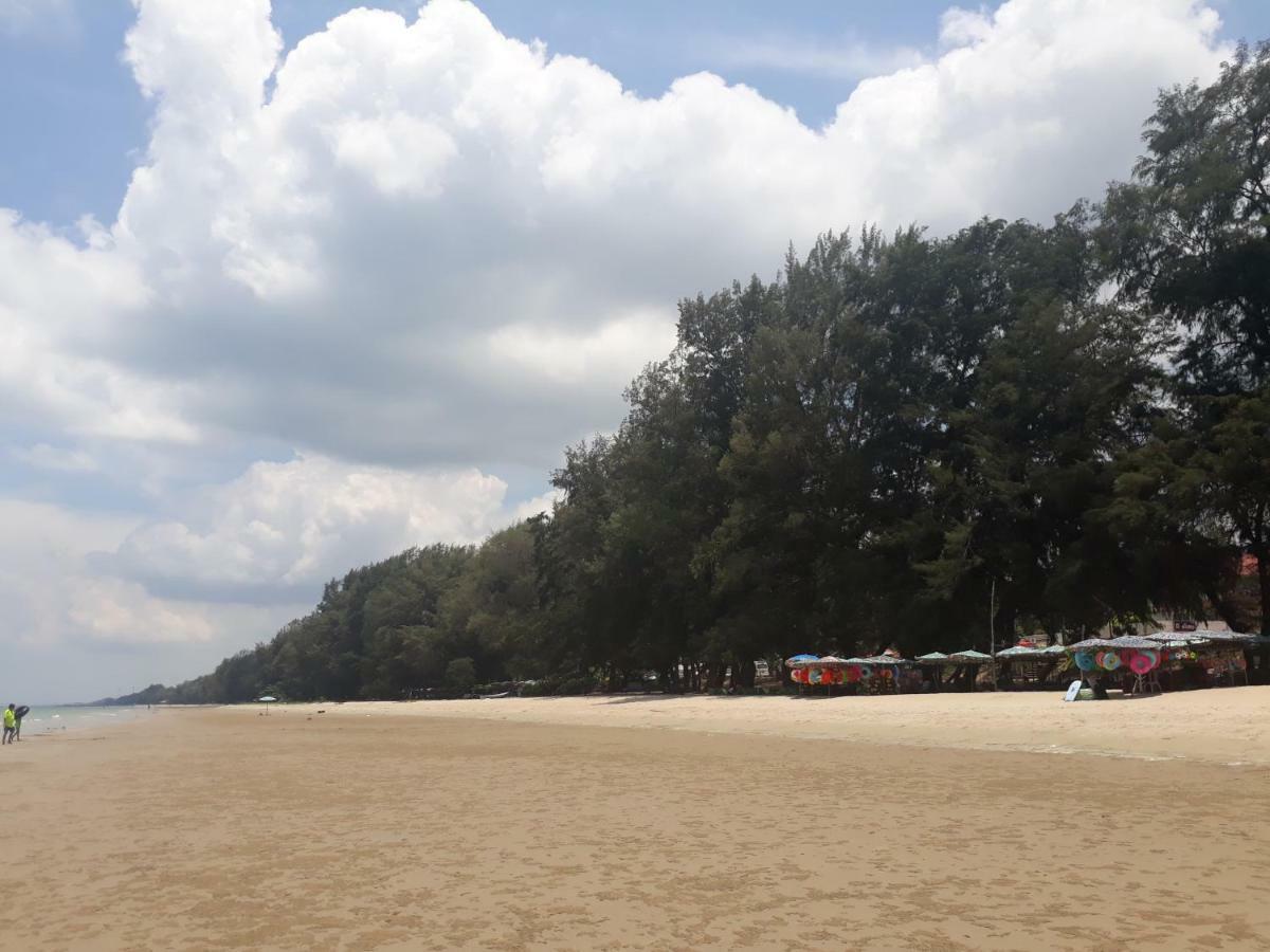 Mae Rampung Beach House Rayong Exterior foto